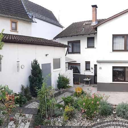 Refugium Villa Real Karben Kültér fotó