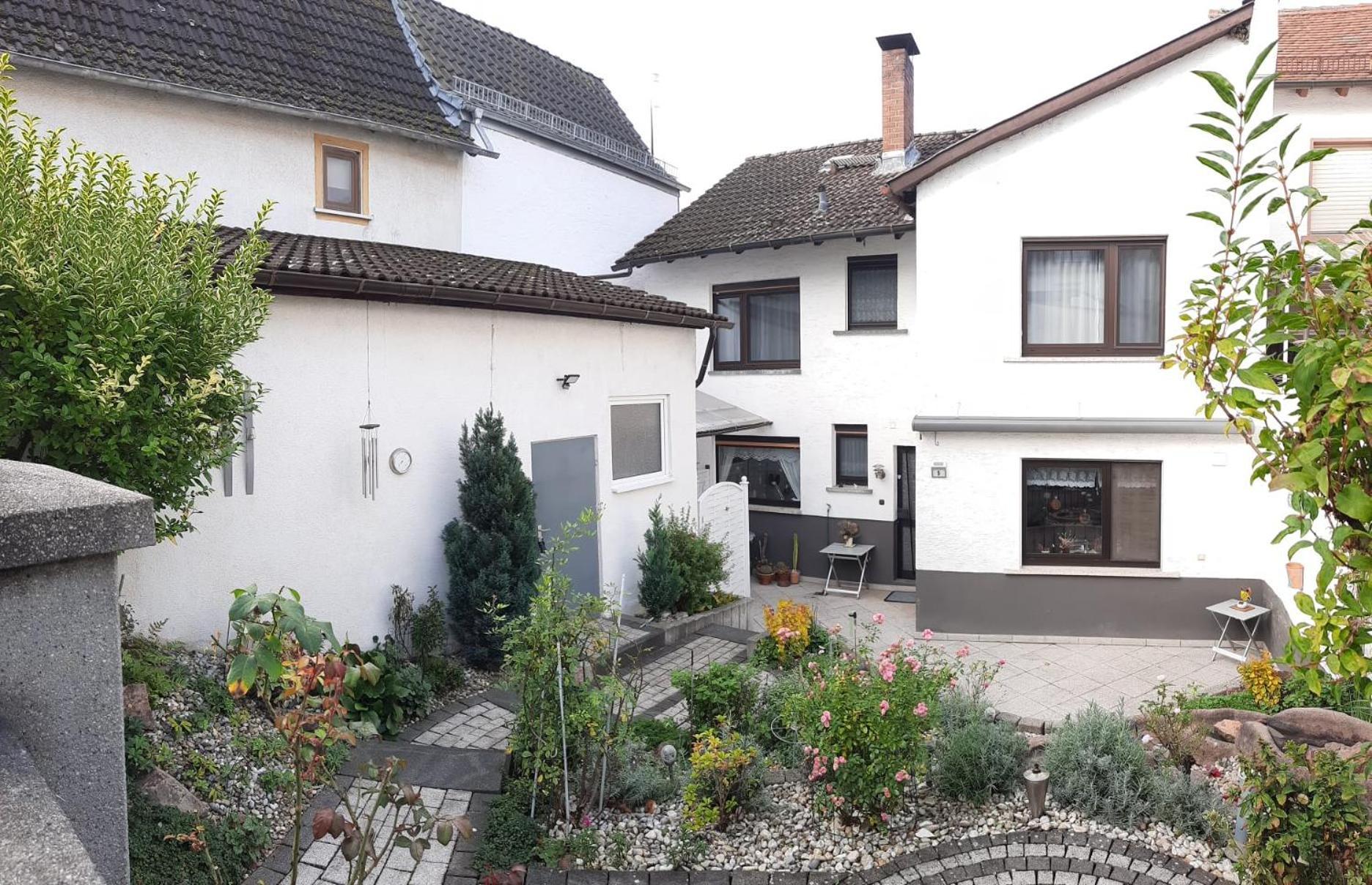 Refugium Villa Real Karben Kültér fotó